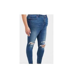 Torrid Midfit Skinny jeans NWT size 24S